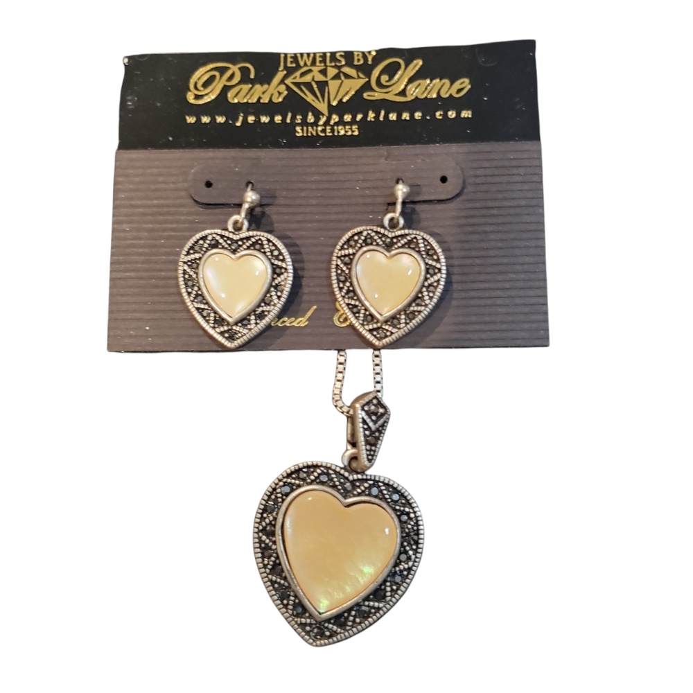 NWT Park Lane Heart Necklace and Earing Set